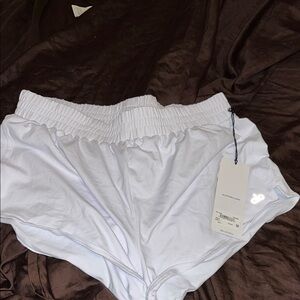 ALO Yoga White Athletic Shorts for Active Comfort